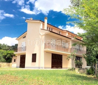 Villa Bifamiliare in in vendita da privato a Tricarico strada Provinciale Tricarico
