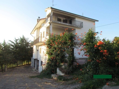 Villa Bifamiliare in in vendita da privato a Tricarico via Appia