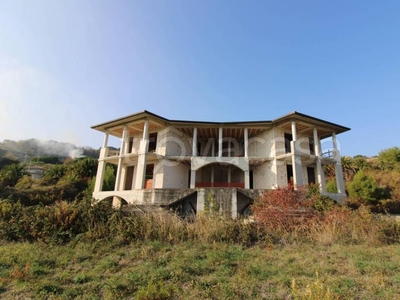 Villa Bifamiliare in vendita a Colonnella via dei laghi