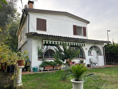 Villa Bifamiliare in vendita a Martinsicuro via Bonifica
