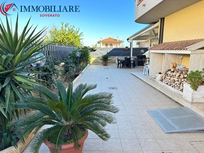 Villa Bifamiliare in vendita a Montepaone