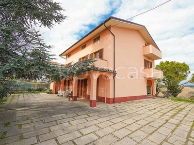 Villa Bifamiliare in vendita a Mosciano Sant'Angelo via Colle Santa Maria , 30