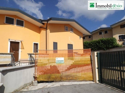 Villa Bifamiliare in vendita a Tito contrada Fontana Camillo