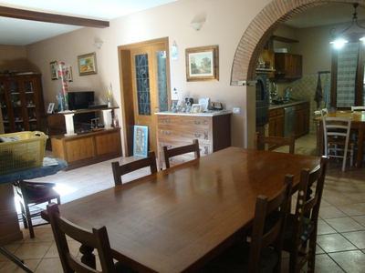 VILLA di 7 vani e di 190 mq (ROSIGNANO MARITTIMO) rif. C620