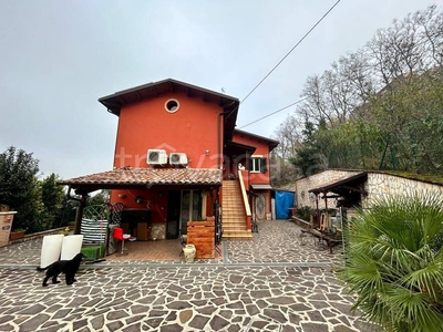 Villa in in vendita da privato a Canzano località San Pietro, 1