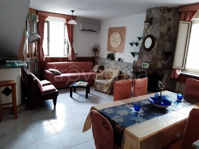Villa in in vendita da privato a Catanzaro viale Emilia, 67