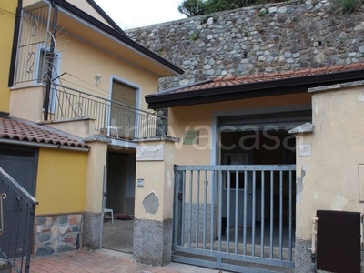 Villa in in vendita da privato a Chiaravalle Centrale via Cona