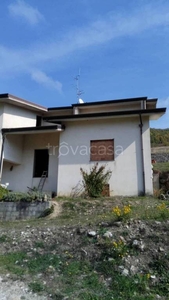 Villa in in vendita da privato a Ruoti contrada Campestre, 3b