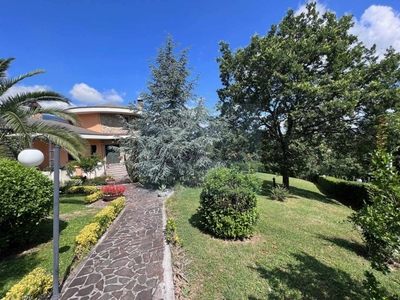 Villa in vendita a Campli via delle Querce, 3