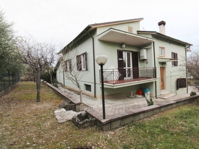 Villa in vendita a Campli via Fosso Bianco, 44