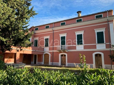 Villa in vendita a Campli via Trieste