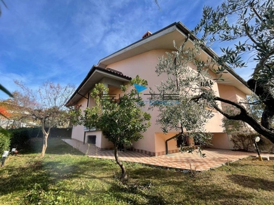 Villa in vendita a Castilenti via s. Michele