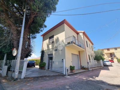 Villa in vendita a Catanzaro viale Vincenzo Gattoleo, 127