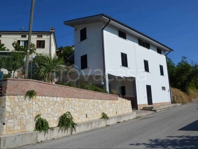 Villa in vendita a Civitella del Tronto le Casermette