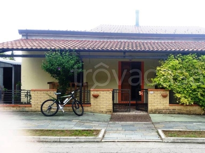 Villa in vendita a Colledara