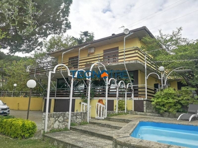 Villa in vendita a Colonnella strada Comunale Fonte Ottone