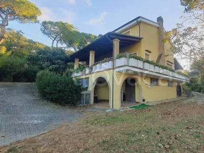 Villa in vendita a Colonnella via truentina