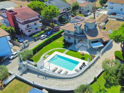 Villa in vendita a Giulianova traversa Sechini, 17