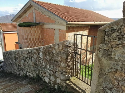 Villa in vendita a Grumento Nova via zanardelli
