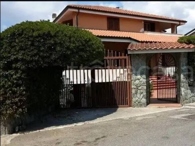 Villa in vendita a Lamezia Terme via Positano