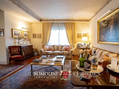 Villa in vendita a Lamezia Terme via Riccardo Lombardi, 40