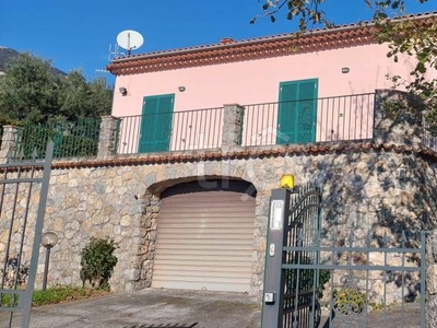 Villa in vendita a Maratea via Rione San Nicola