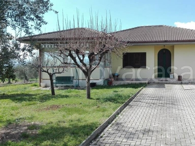 Villa in vendita a Nereto via Alessandro Manzoni, 11/1