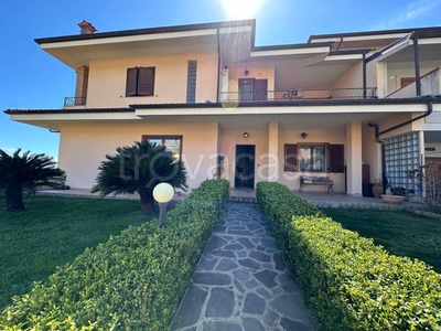 Villa in vendita a Satriano via Philadelphia, 17, 88060 Laganosa cz, Italia