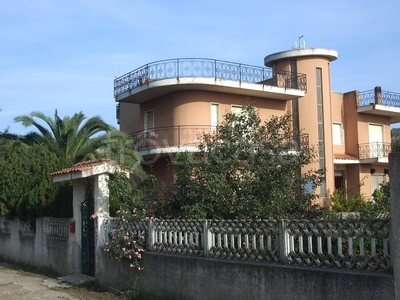 Villa in vendita a Squillace strada Statale 106 Jonica, 112