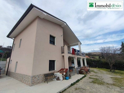 Villa in vendita a Vaglio Basilicata contrada Cannitelli, 12