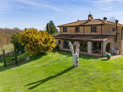 villa indipendente in vendita a Montepulciano