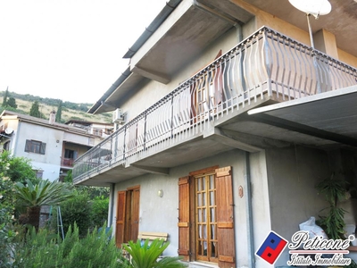villa in vendita a Querce