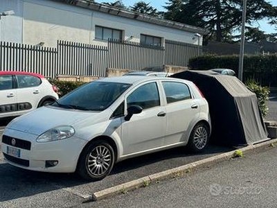 Affitto posto auto via giarre (vermicino-casilina)