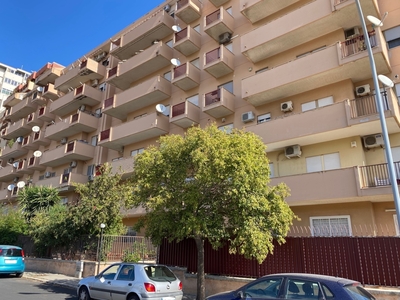 Appartamento a VIALE FRANCIA, Palermo