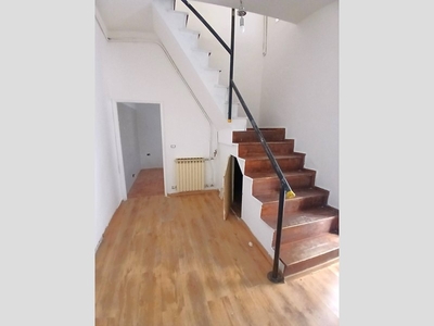 Appartamento in Vendita a Genova, zona Castelletto, 97'000€, 70 m²