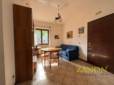 Appartamento in Vendita a Gorizia, zona Centro storico, 110'000€, 121 m²