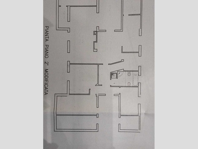 Appartamento in Vendita a Siracusa, zona Pizzuta Scala Greca, 132'000€, 152 m²