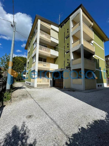 Appartamento Quadrilocale in vendita a Pordenone