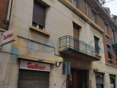 Appartamento Trilocale da ristrutturare in vendita a Alessandria