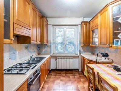 Appartamento Trilocale in vendita in Via 24 Maggio 35, Parma