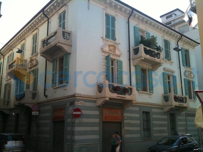 Appartamento Trilocale in vendita in Via Bergamo 82, Alessandria