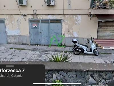Capannone in Vendita a Catania, zona Corso Indipendenza, 20'000€, 26 m²