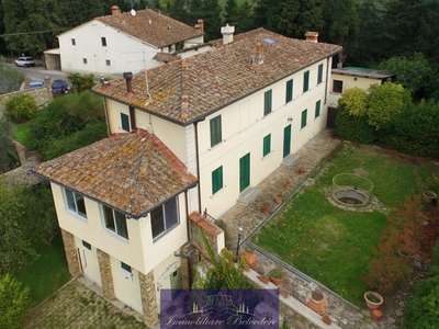 Casa Indipendente in Affitto a Firenze, zona Careggi, 3'200€, 320 m²