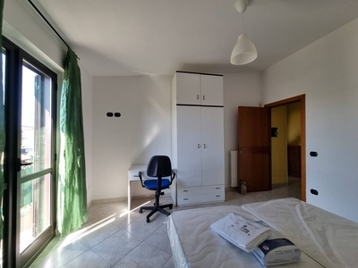 Casa Semi Indipendente in Affitto a Catanzaro, zona Catanzaro Lido, 2'200€, 140 m², arredato