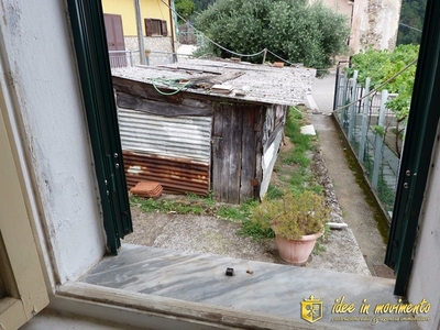 Casa Semi Indipendente in Vendita a Massa, zona Bergiola Maggiore, 58'000€, 65 m²