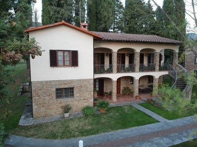 In Vendita: Villa a Subbiano, Cuore della Toscana