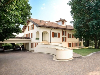 Prestigiosa villa di 517 mq in vendita, Via Vincenzo Monti, 3, Monticello Brianza, Lecco, Lombardia