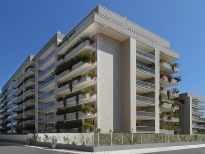 Quadrilocale in Vendita a Bari, zona S. Pasquale, 540'000€, 180 m²