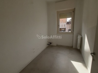 Trilocale in Affitto a Brescia, 700€, 80 m²