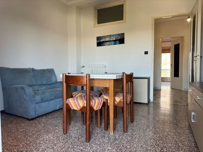 Trilocale in Affitto a Torino, zona Borgata Lesna, 430€, 58 m², arredato